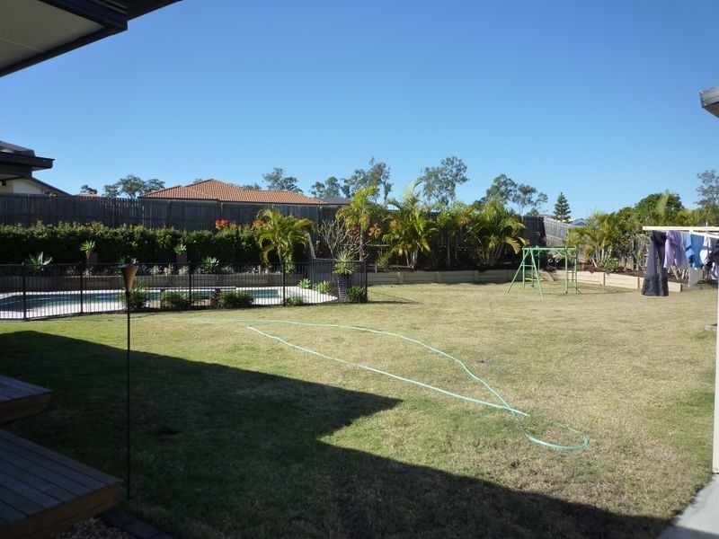 14 Alexandra Close, Flinders View QLD 4305