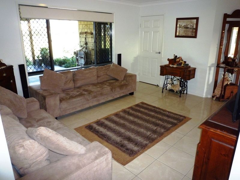 72 Fairway Drive Fairways Estate, Kensington Grove QLD 4341