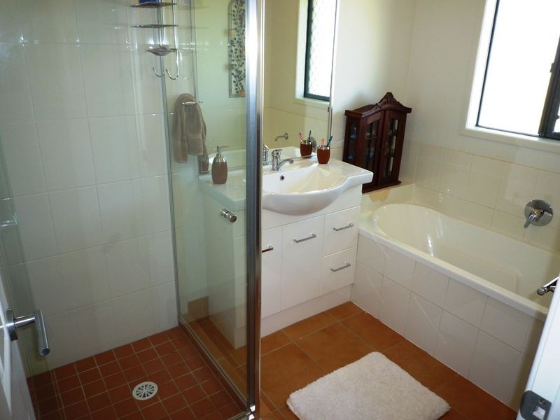 72 Fairway Drive Fairways Estate, Kensington Grove QLD 4341