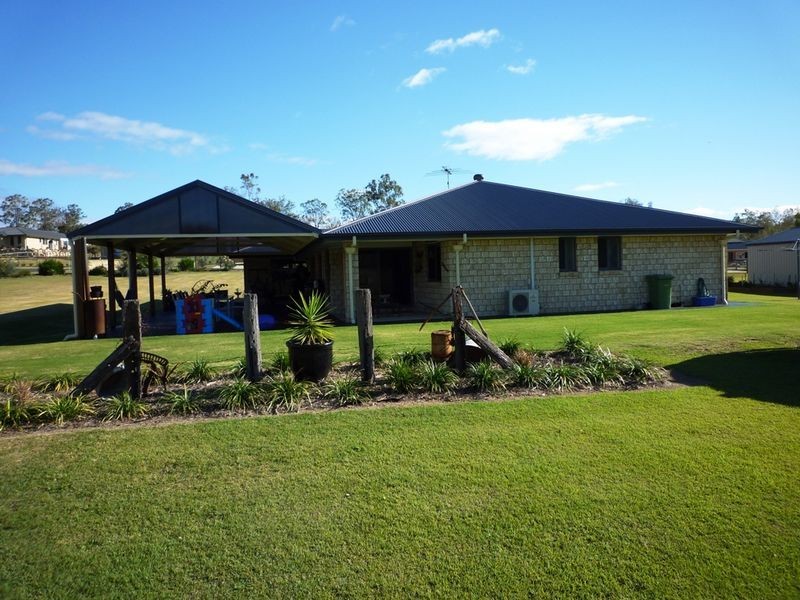 72 Fairway Drive Fairways Estate, Kensington Grove QLD 4341