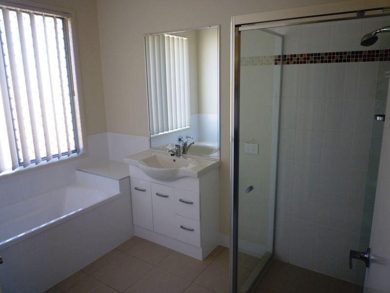 32 Tulip Street, Yamanto QLD 4305