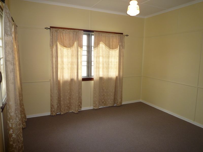 9 Gardiner Street, Brassall QLD 4305