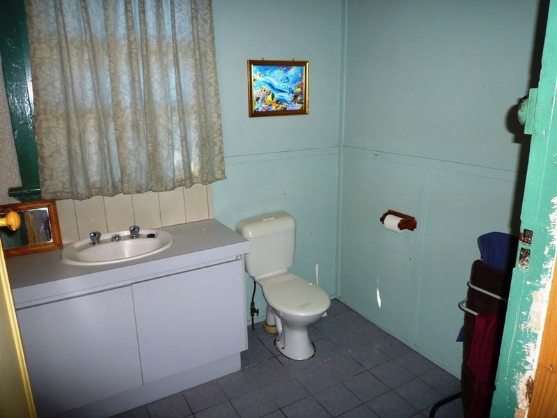 18 Philllip Street, One Mile QLD 4305