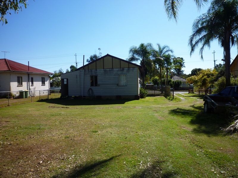 18 Philllip Street, One Mile QLD 4305