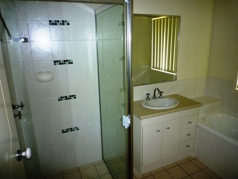 4 Josh Court, Flinders View QLD 4305