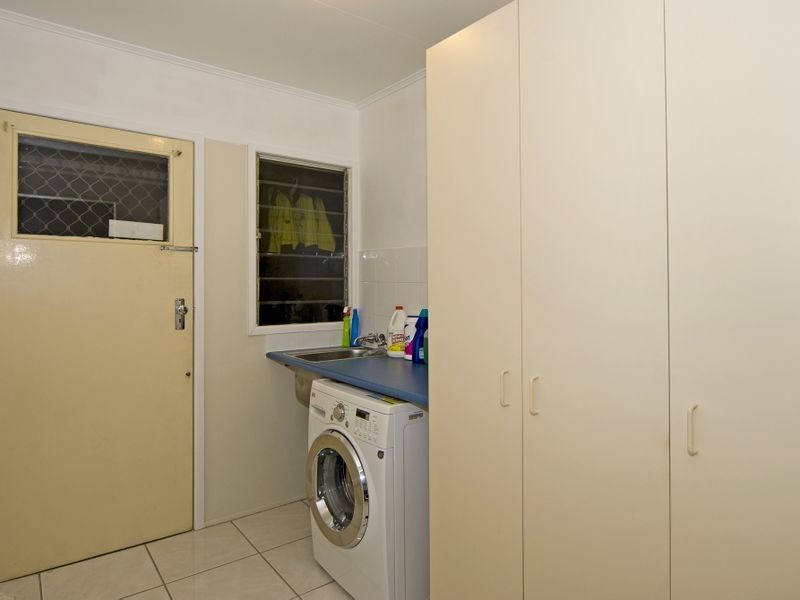 15 Duncan Street, Riverview QLD 4303
