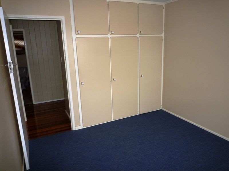 8 Olive Street, Raceview QLD 4305