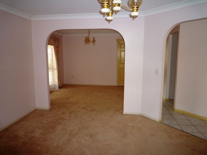 14 Wallace Street, Flinders View QLD 4305