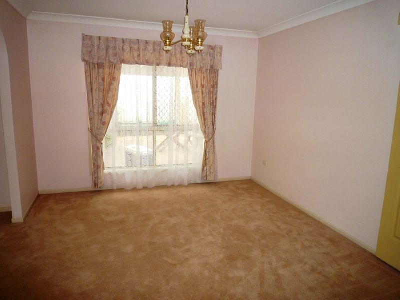 14 Wallace Street, Flinders View QLD 4305