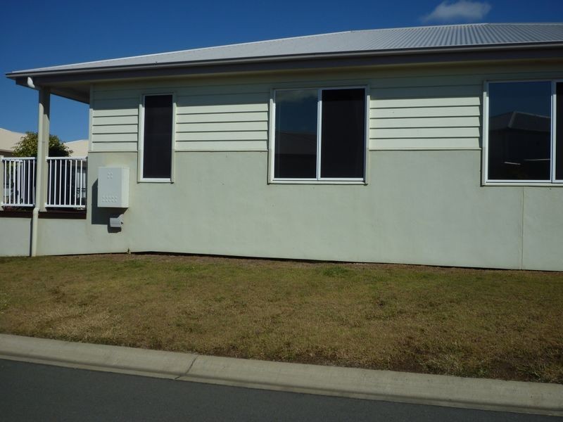 56/45 Sealy Street, Silkstone QLD 4304