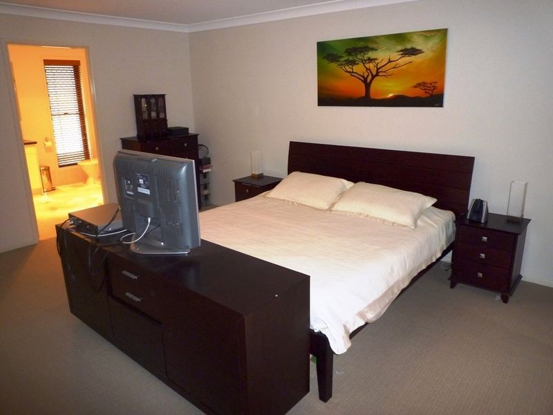75 Lakeview, Deebing Heights QLD 4306