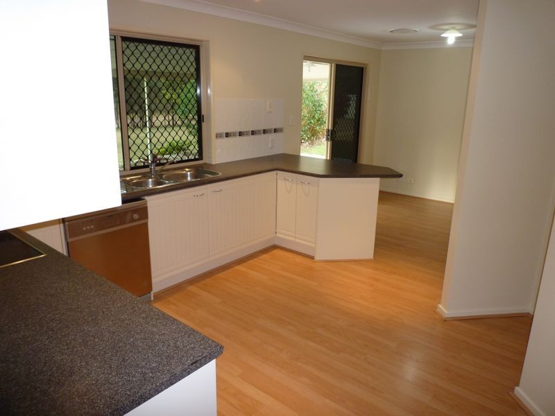 76 Steinhardt Street, Lowood QLD 4311