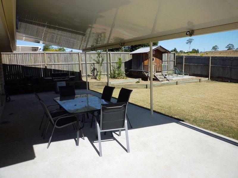 24 Bosswood Court, Yamanto QLD 4305