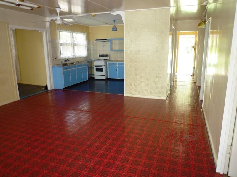 89 Raceview Street, Raceview QLD 4305