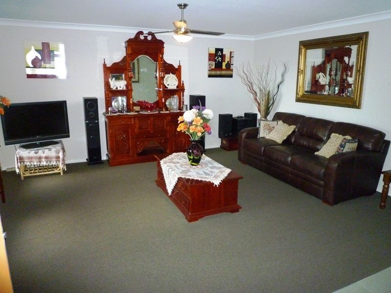 4 Truscot Court, Fernvale QLD 4306