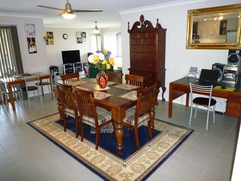 4 Truscot Court, Fernvale QLD 4306