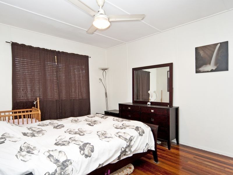 38 Coverack Street, Leichhardt QLD 4305