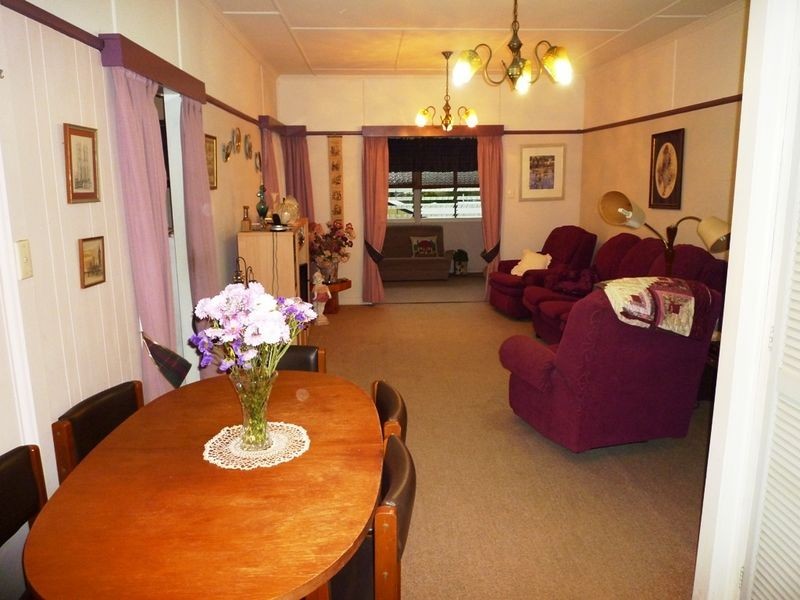 11 Minnis Street, Eastern Heights QLD 4305