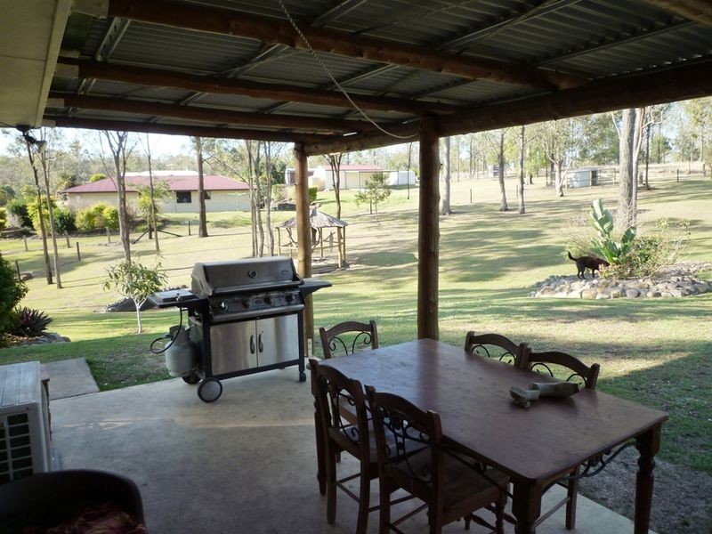 7 Crows Ash Court, Lowood QLD 4311