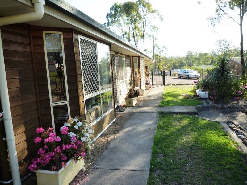 7 Crows Ash Court, Lowood QLD 4311