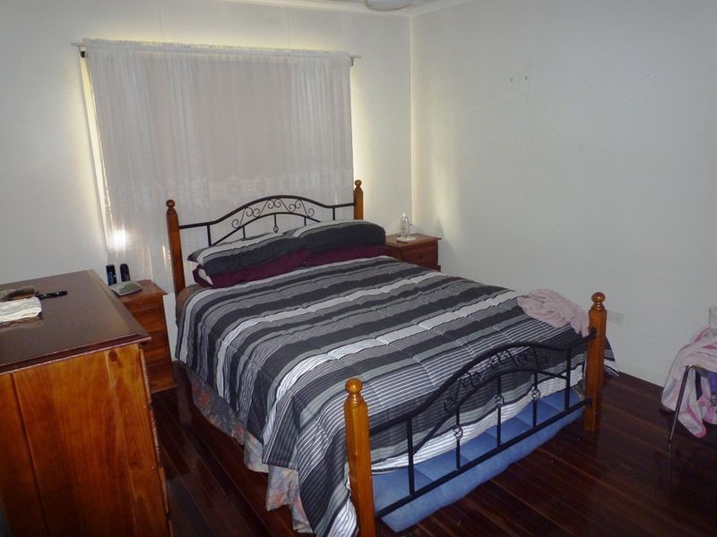 17 Flinders Drive, Leichhardt QLD 4305
