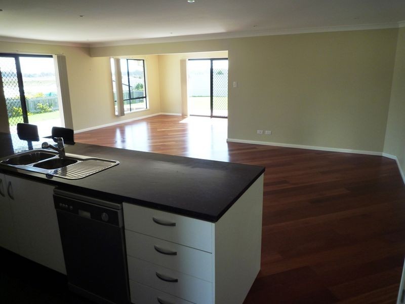 7 Truscot Court, Fernvale QLD 4306