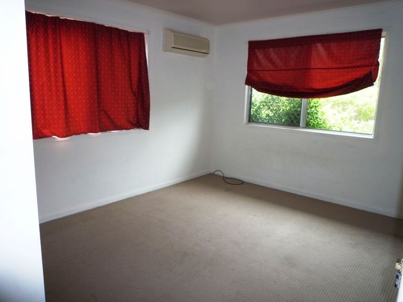 19 Selwyn Street, North Booval QLD 4304