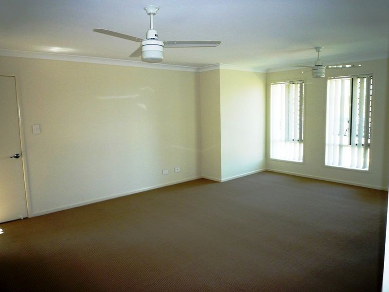39 Powells Road, Yamanto QLD 4305