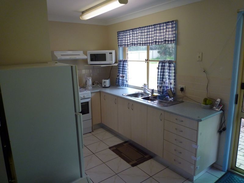 7 Sharp Lane, Walloon QLD 4306