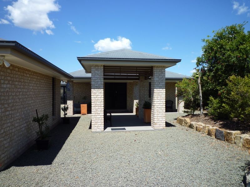 2 Lowien Close, Kensington Grove QLD 4341