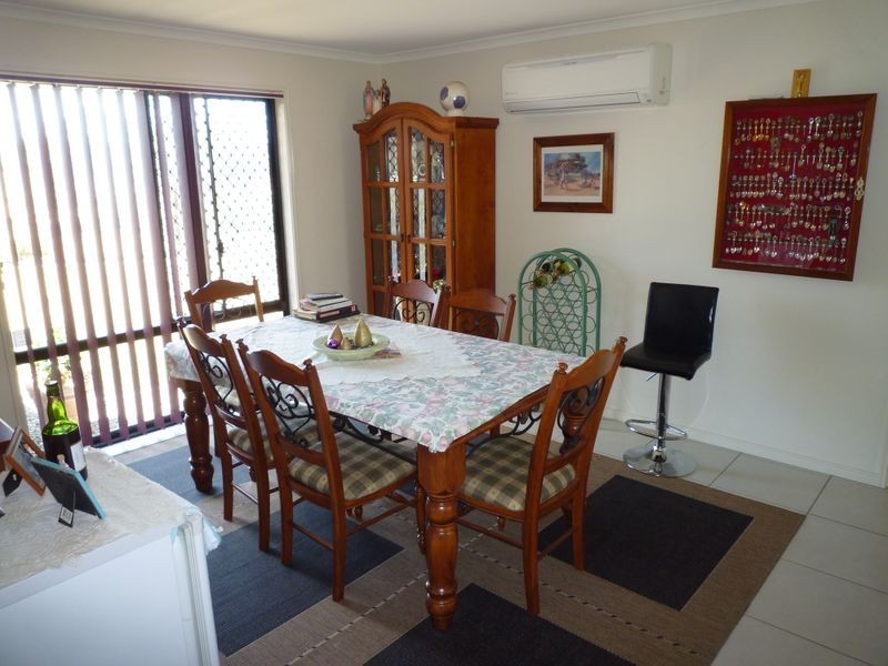 2 Lowien Close, Kensington Grove QLD 4341