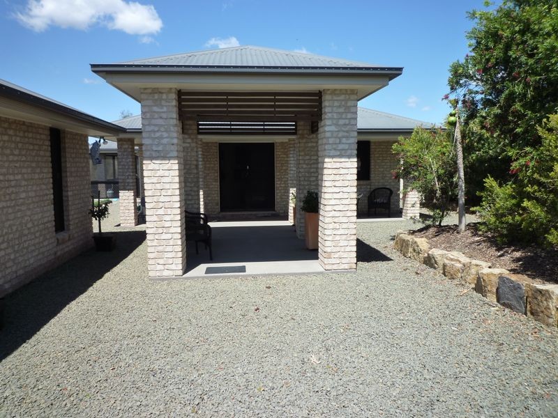 2 Lowien Close, Kensington Grove QLD 4341