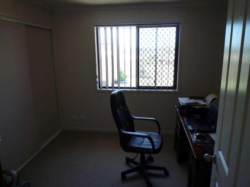 2 Lowien Close, Kensington Grove QLD 4341