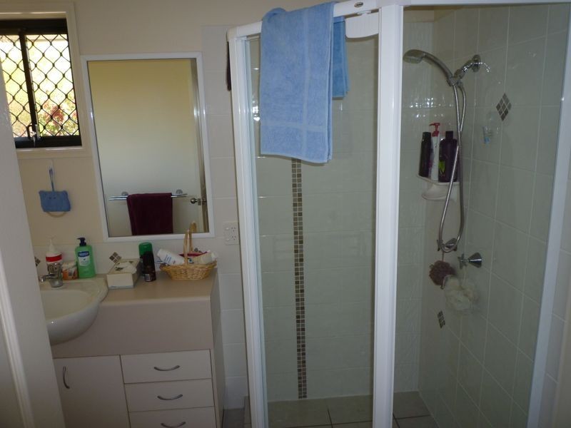 2 Lowien Close, Kensington Grove QLD 4341