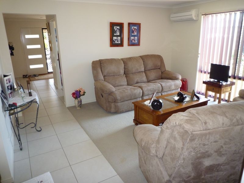 2 Lowien Close, Kensington Grove QLD 4341