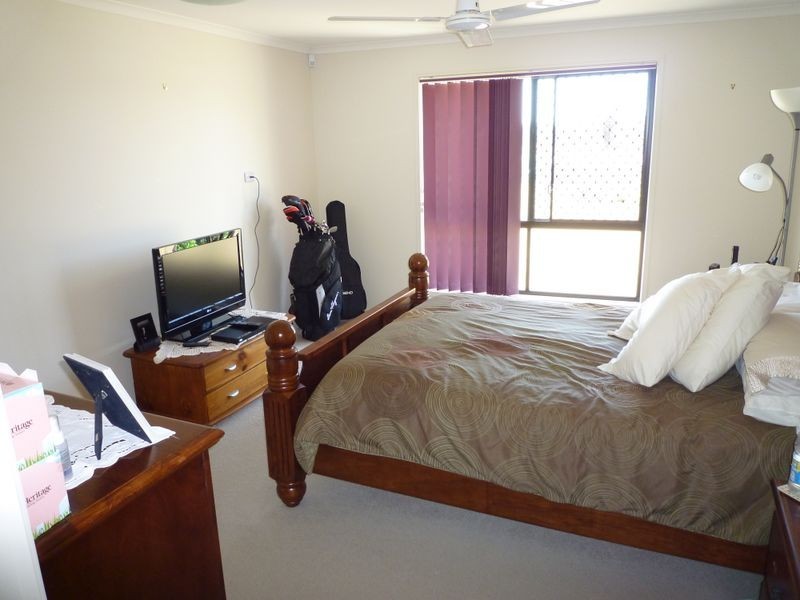 2 Lowien Close, Kensington Grove QLD 4341