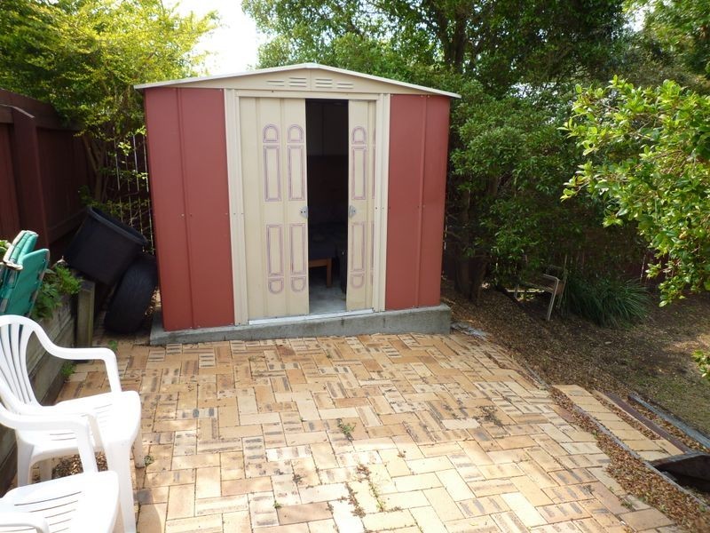 1 Louise Court, Silkstone QLD 4304