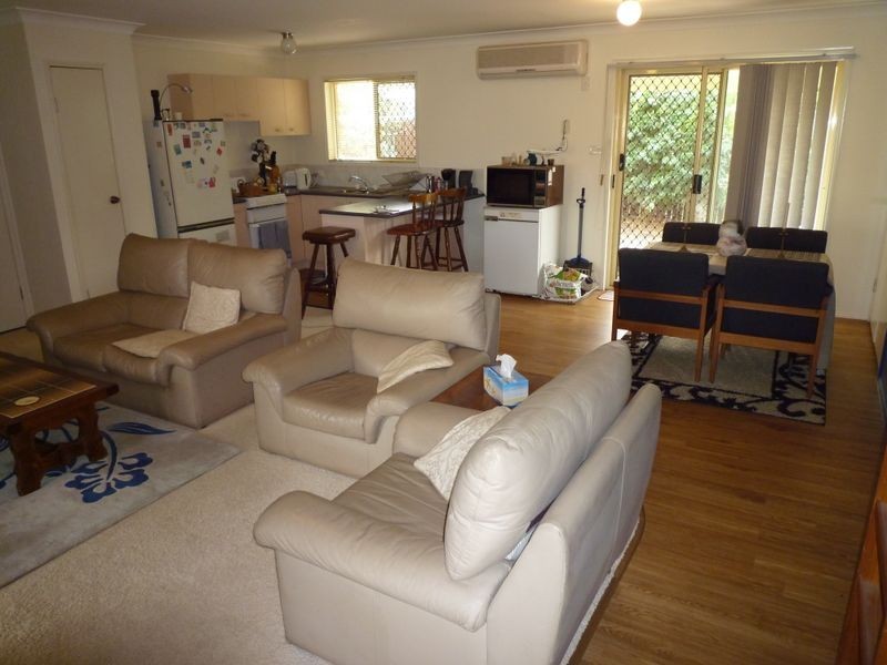 1 Louise Court, Silkstone QLD 4304