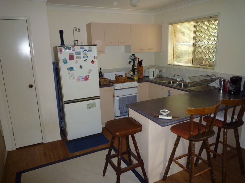 1 Louise Court, Silkstone QLD 4304