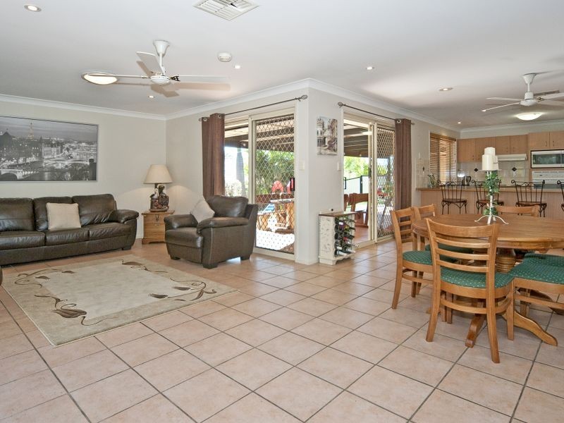37 Sandalwood Drive, Yamanto QLD 4305