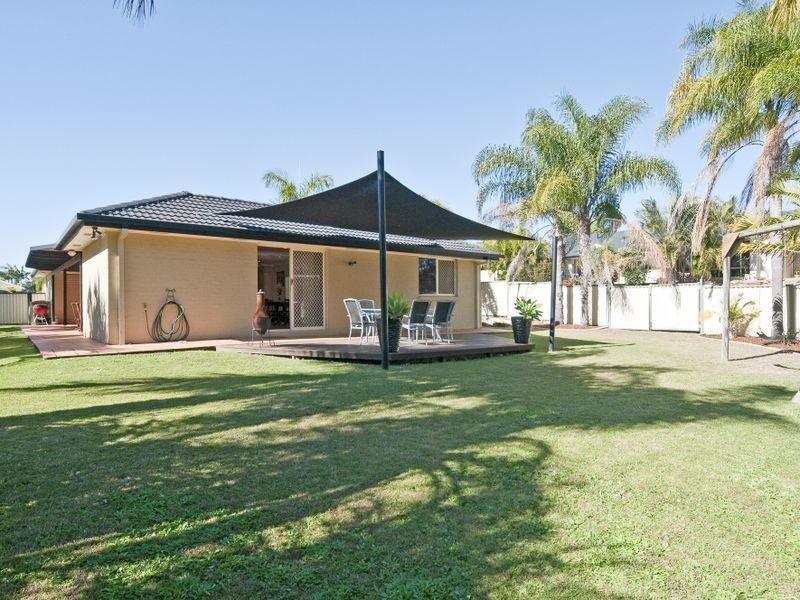 37 Sandalwood Drive, Yamanto QLD 4305