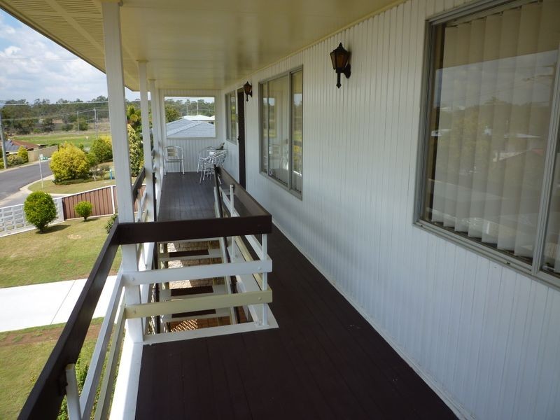 6 Kurrajong Street, Flinders View QLD 4305