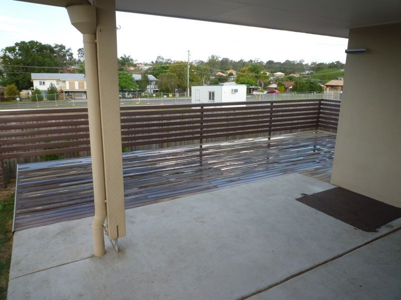 1 & 2/5 Aloe Street, Yamanto QLD 4305