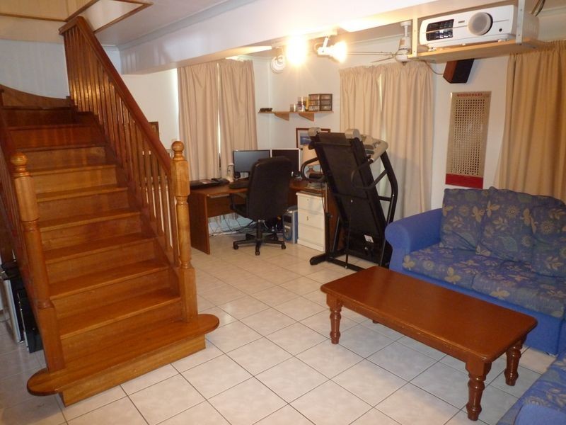 185 Blackstone Road, Silkstone QLD 4304
