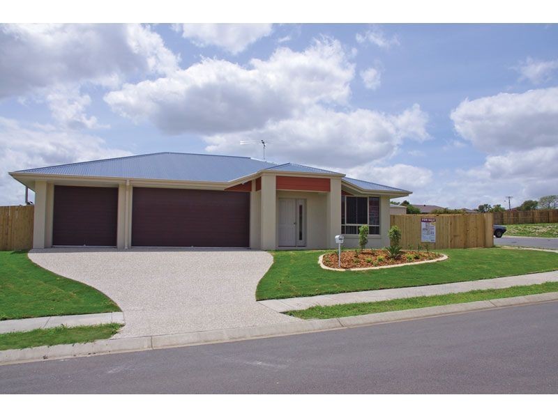 18 Iris Court, Yamanto QLD 4305