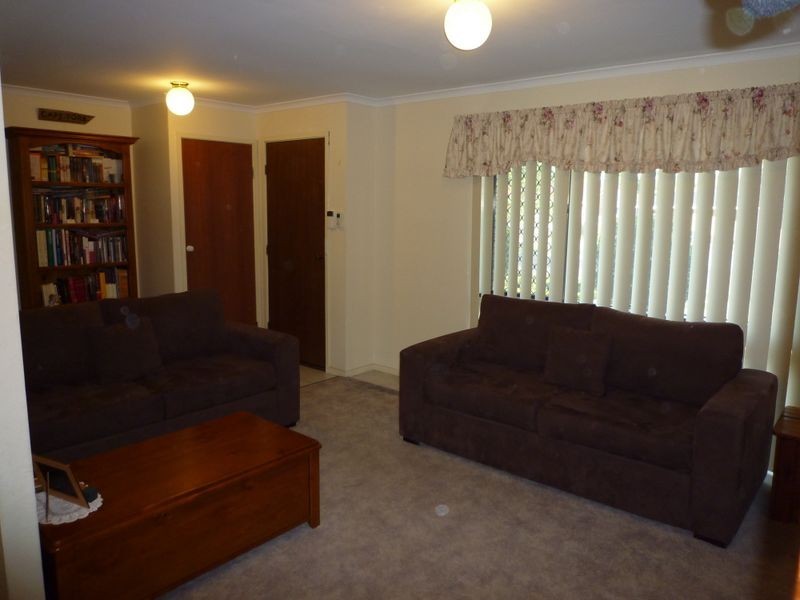 18 Sheppey Place, Yamanto QLD 4305