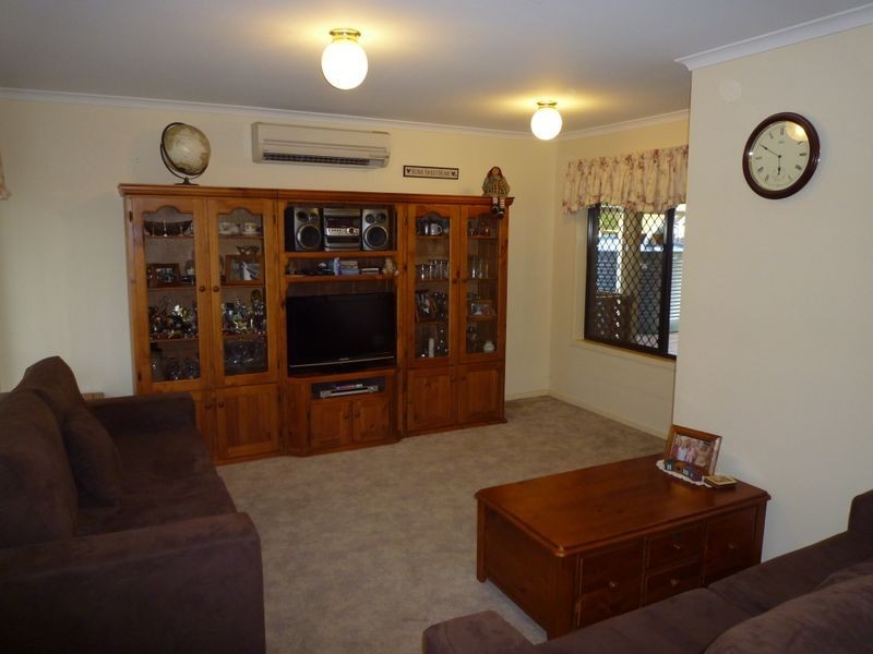 18 Sheppey Place, Yamanto QLD 4305