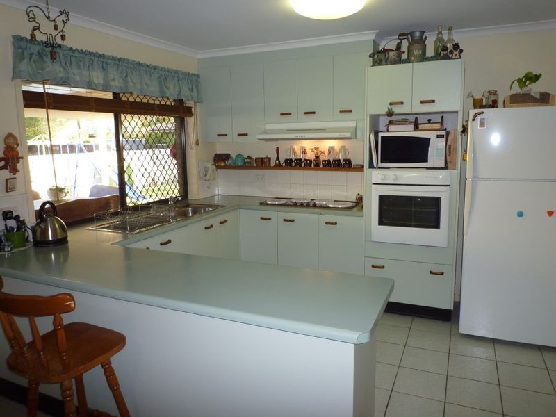 18 Sheppey Place, Yamanto QLD 4305