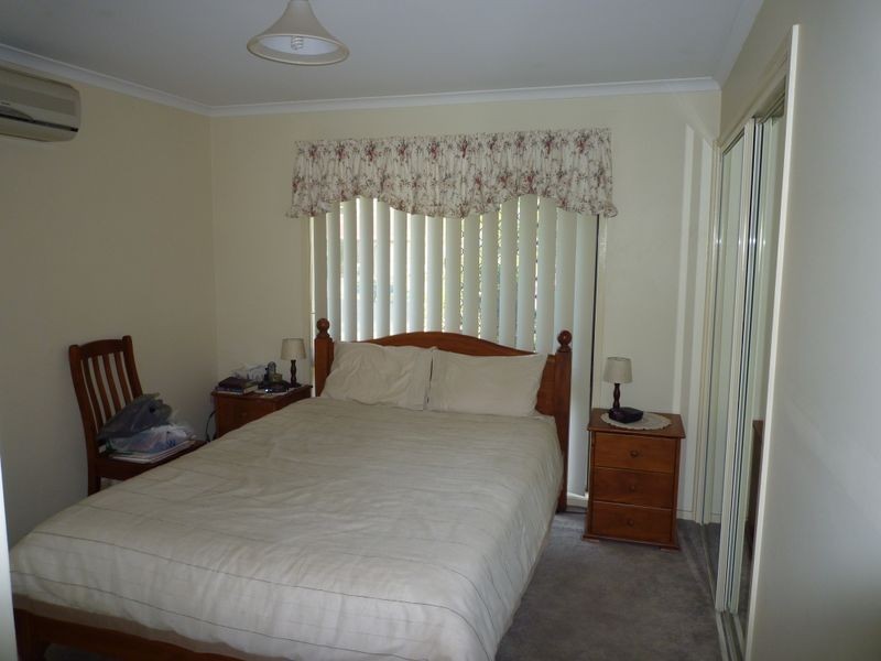 18 Sheppey Place, Yamanto QLD 4305