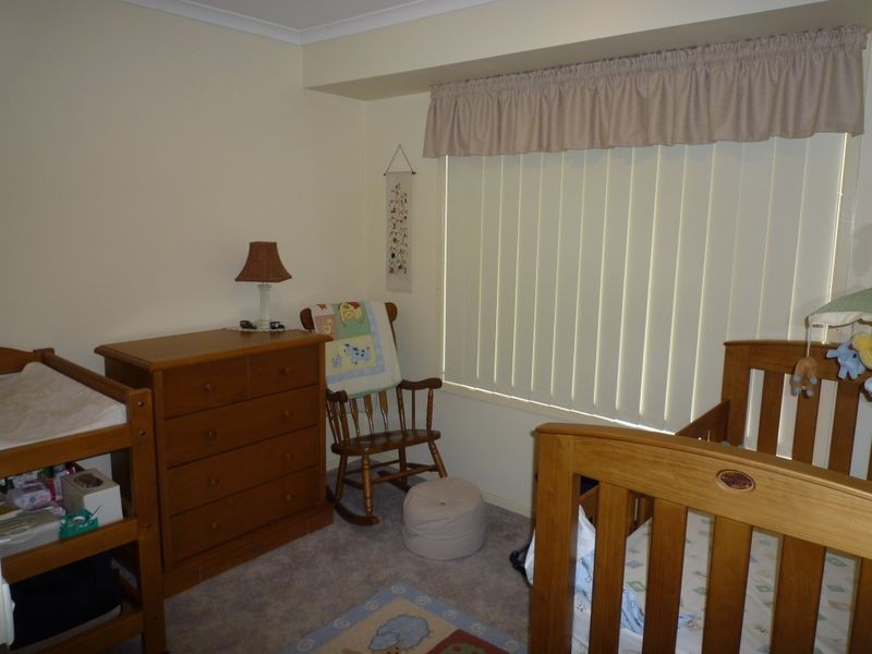 18 Sheppey Place, Yamanto QLD 4305